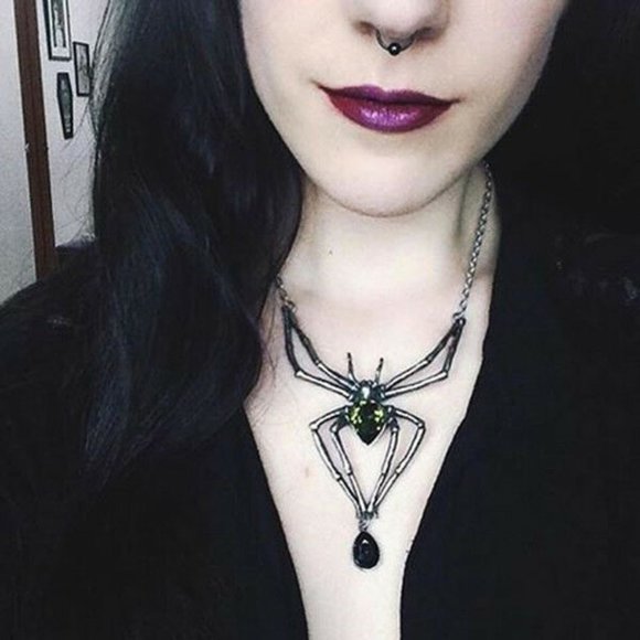 Alchemy Gothic Spider Pendant Green Black Crystals NWT Worn By Alice Cooper! - Picture 2 of 5